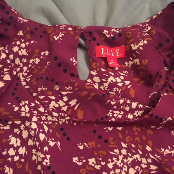 Cute Elle Blouse! - Picture 3 of 4